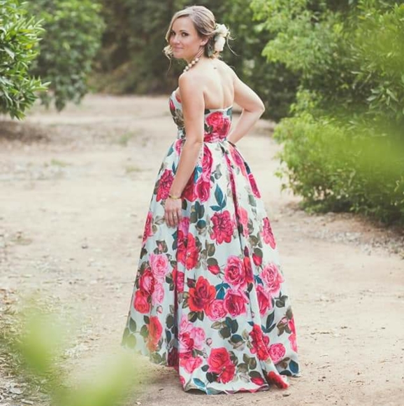 Meet your Posher, Jessica - Picture 3 of 5